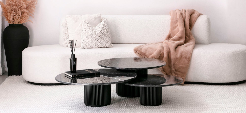 Tables Basses marbre et bois Trio Casa noir Kasbah Design Marrakech