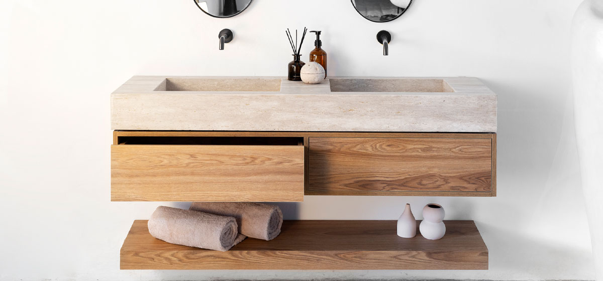 Vasque en travertin et meuble en bois Salle de bain Kasbah Design