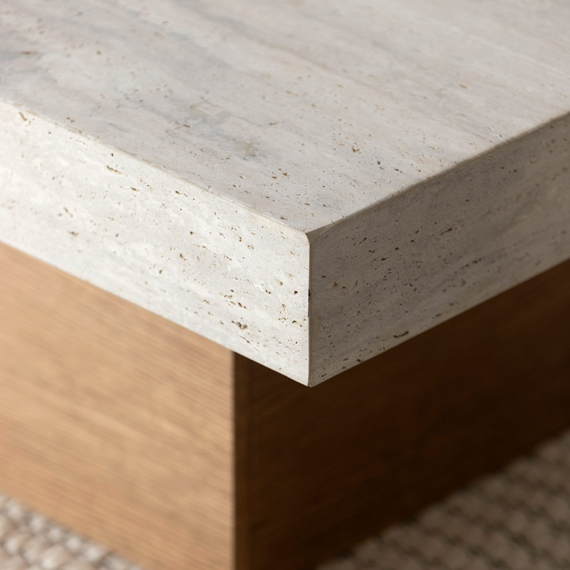 Table basse Esmée en bois et travertin Marrakech Kasbah Design