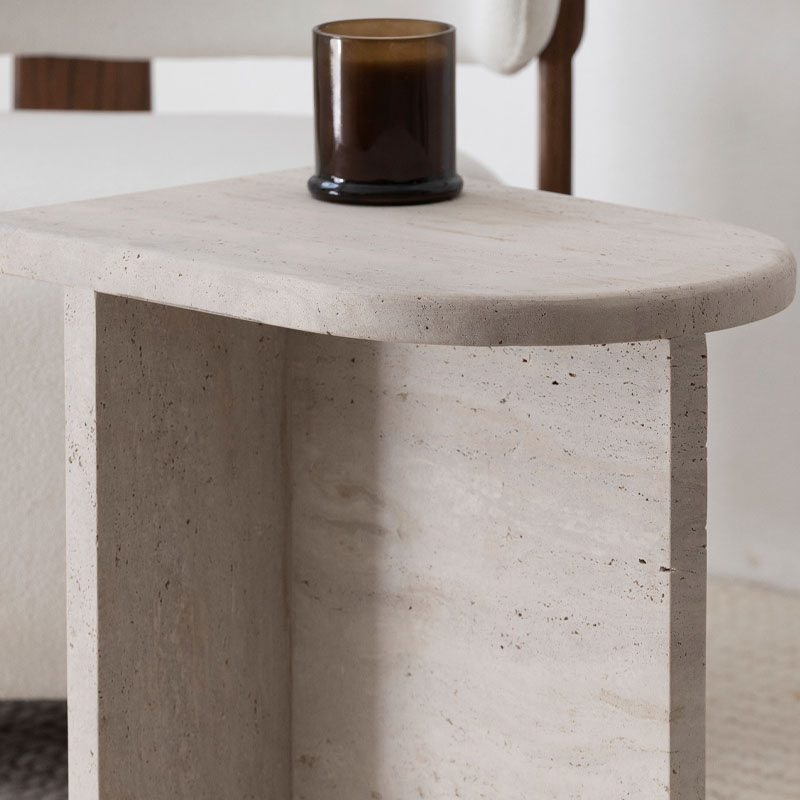 Table d'appoint en travertin Elya Marrakech Kasbah Design