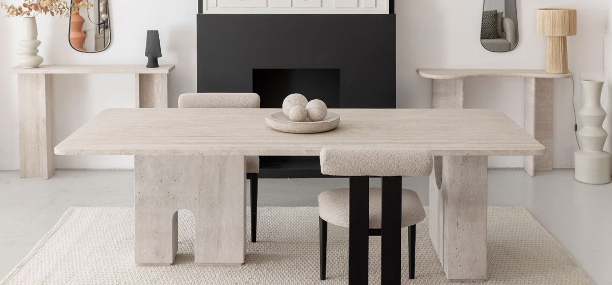 Table Nova Table de repas en travertin Kasbah Design Table Nova<br />
Table de repas en travertin<br />
Kasbah Design